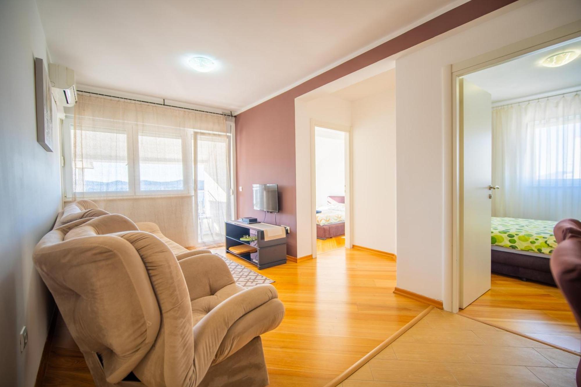 Apartman Centar Tivat Kültér fotó