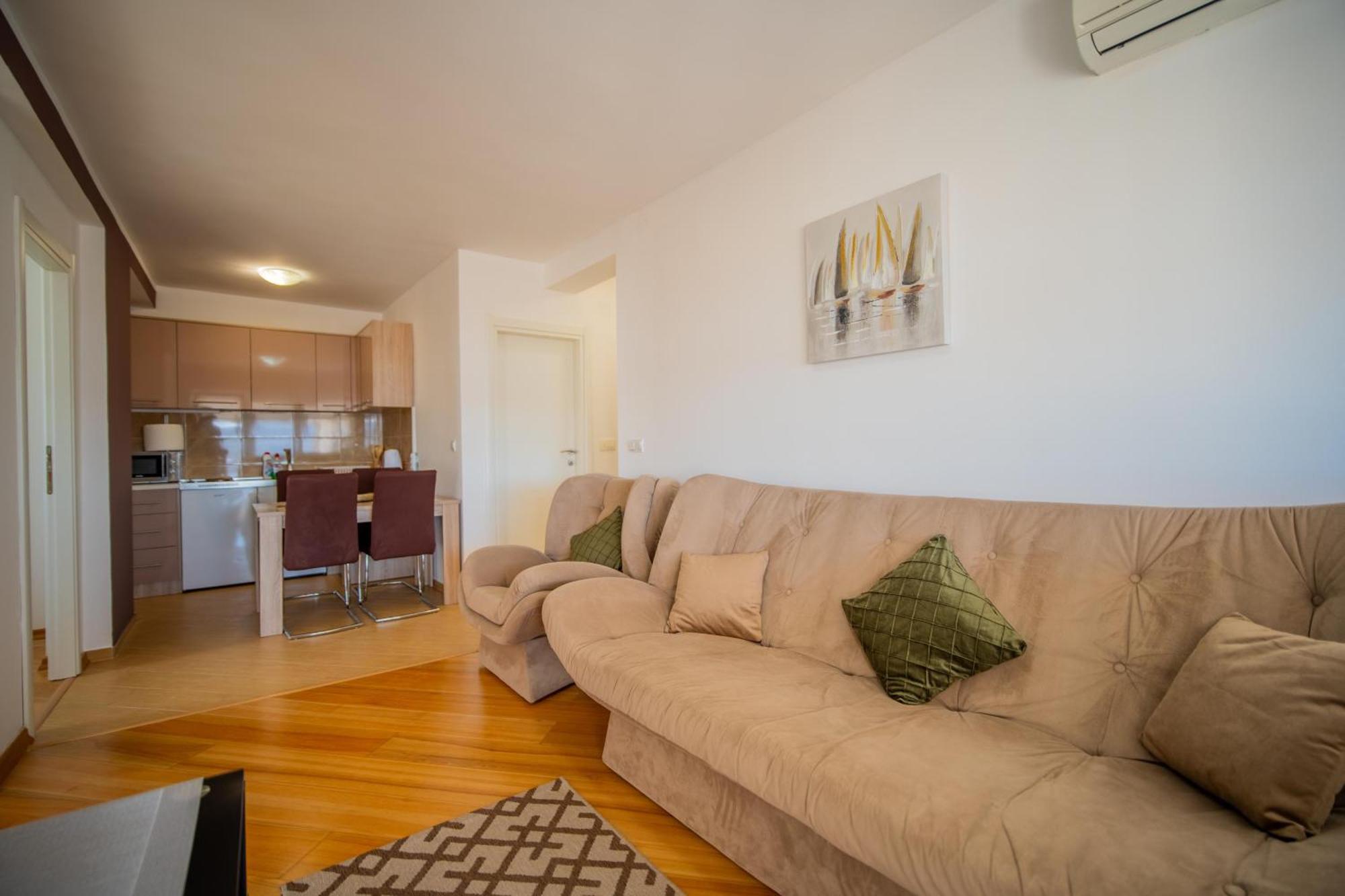 Apartman Centar Tivat Kültér fotó